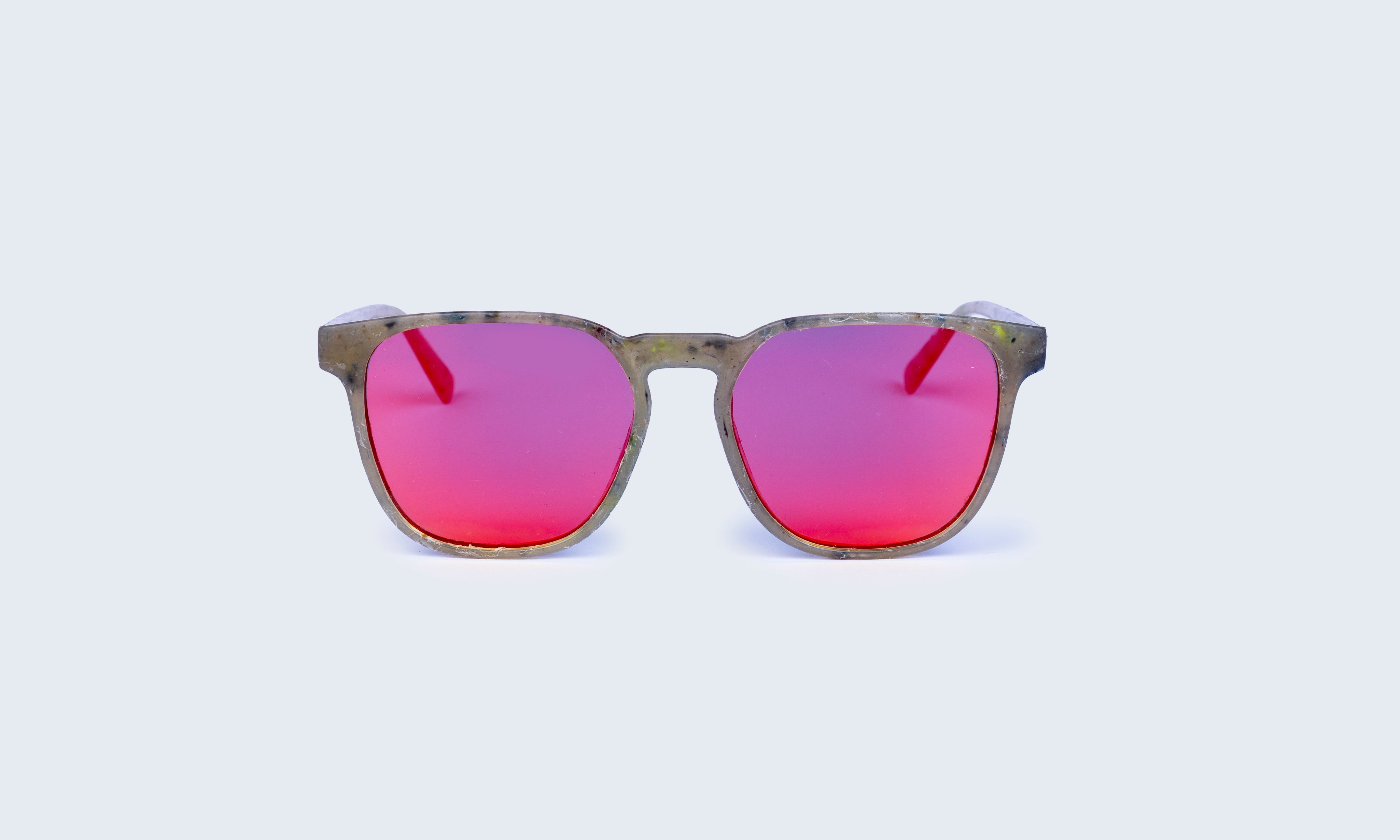 Ocean_Mirror_Red.jpg